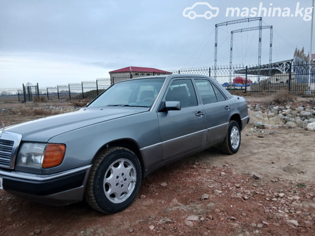 Mercedes-Benz W124