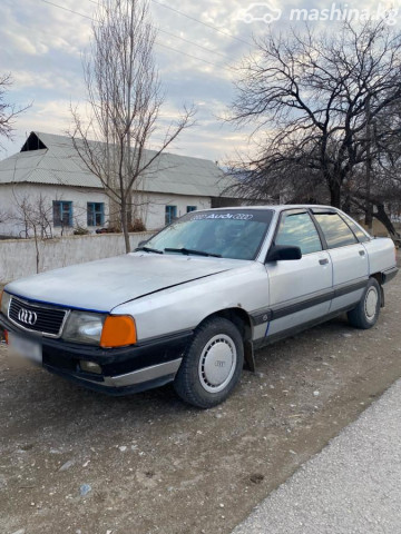 Audi 100