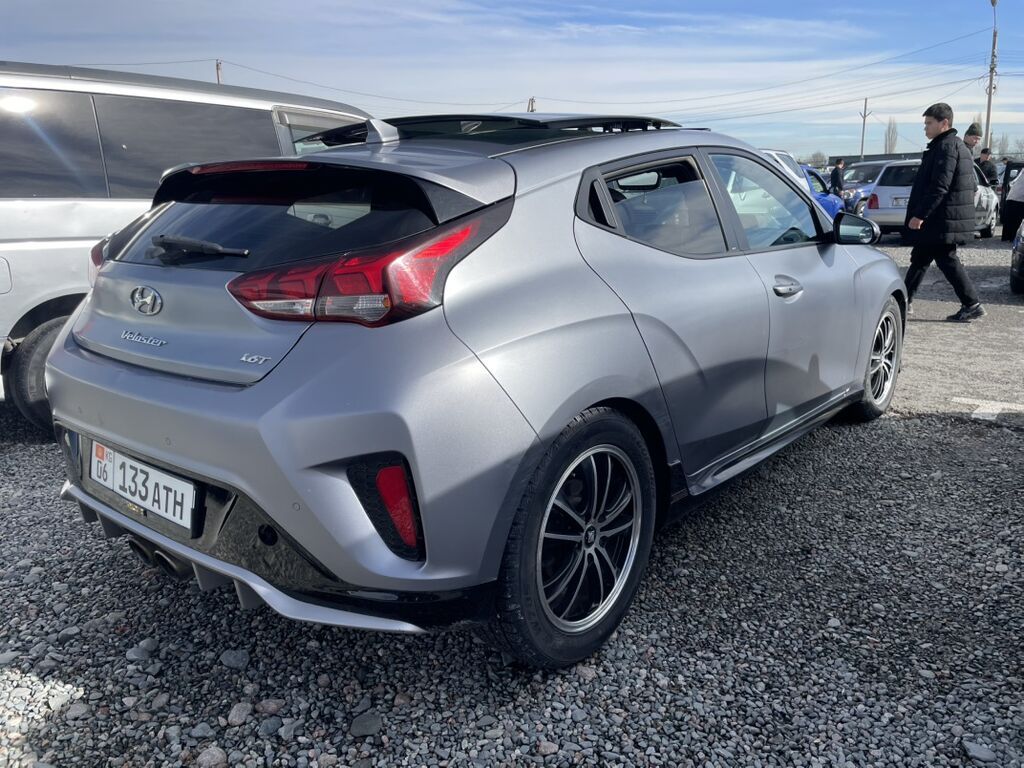Hyundai Veloster