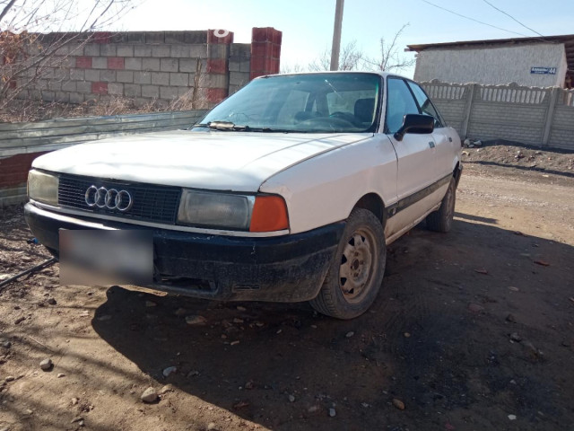 Audi 80