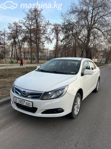 BYD E5
